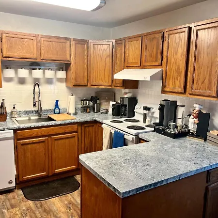 The Perfect 3 Bedroom Apartment - Central Location Fairbanks Exterior photo