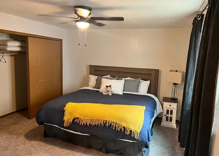 The Perfect 3 Bedroom Apartment - Central Location
